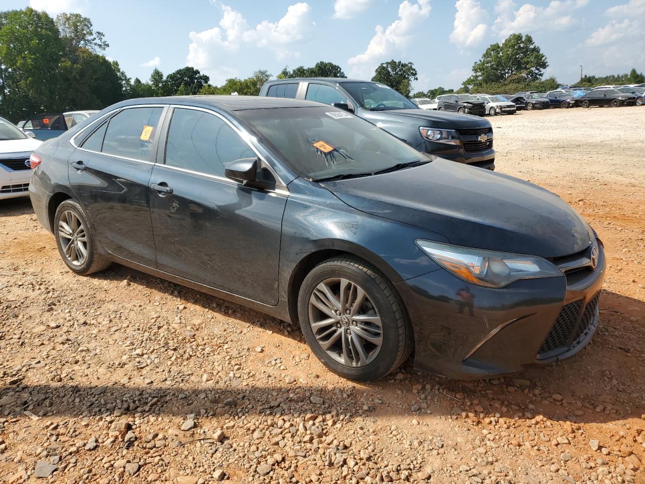 2016 Toyota Camry Le - Фото 4