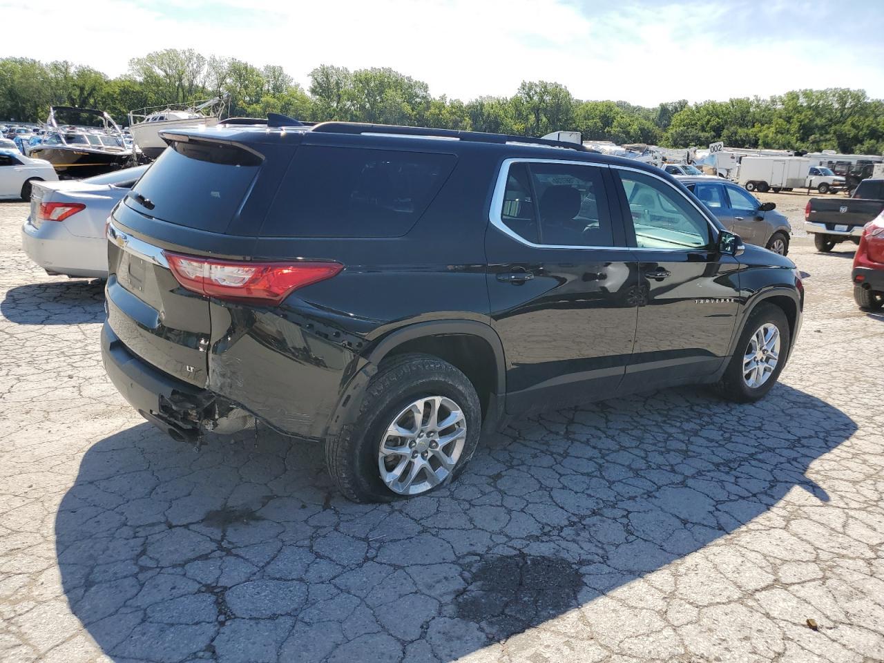2019 Chevrolet Traverse Lt - Image 3