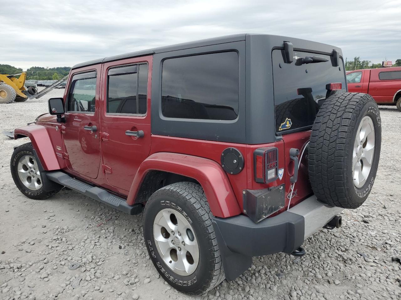 2013 Jeep Wrangler Unlimited Sahara - Image 2
