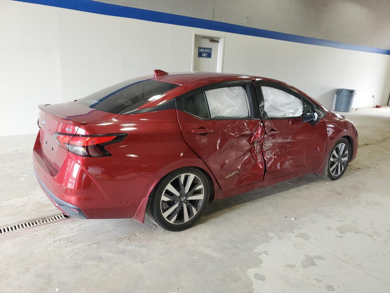 2020 Nissan Versa Sr - Фото 3