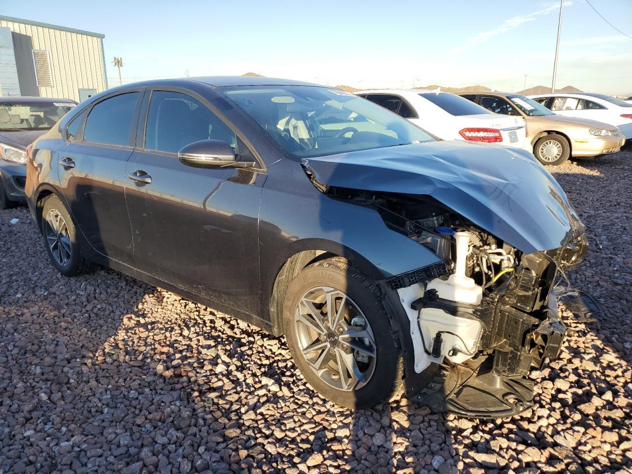 2023 Kia Forte Lx - Image 4