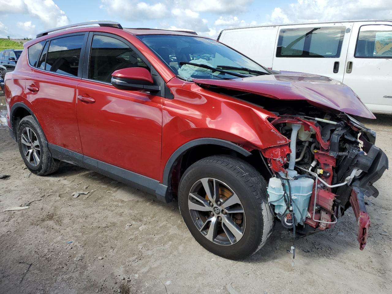 2016 Toyota Rav4 Xle - Image 4