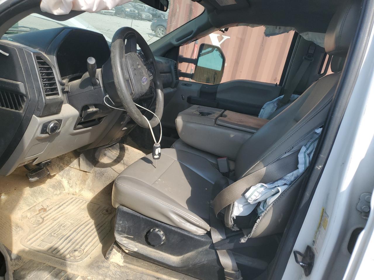 2019 Ford F250 Super Duty - Фото 7