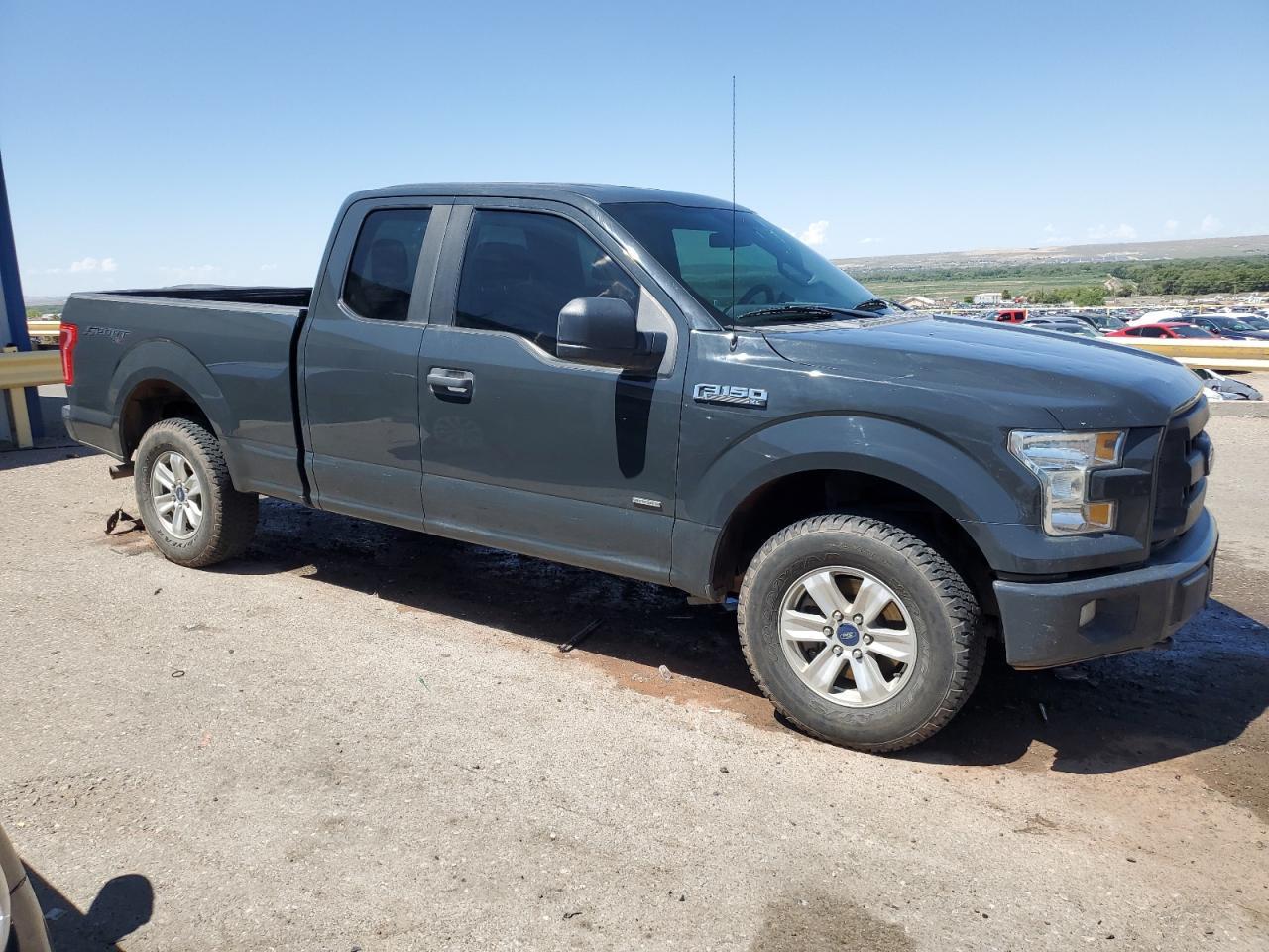 2016 Ford F150 Super Cab - Фото 4