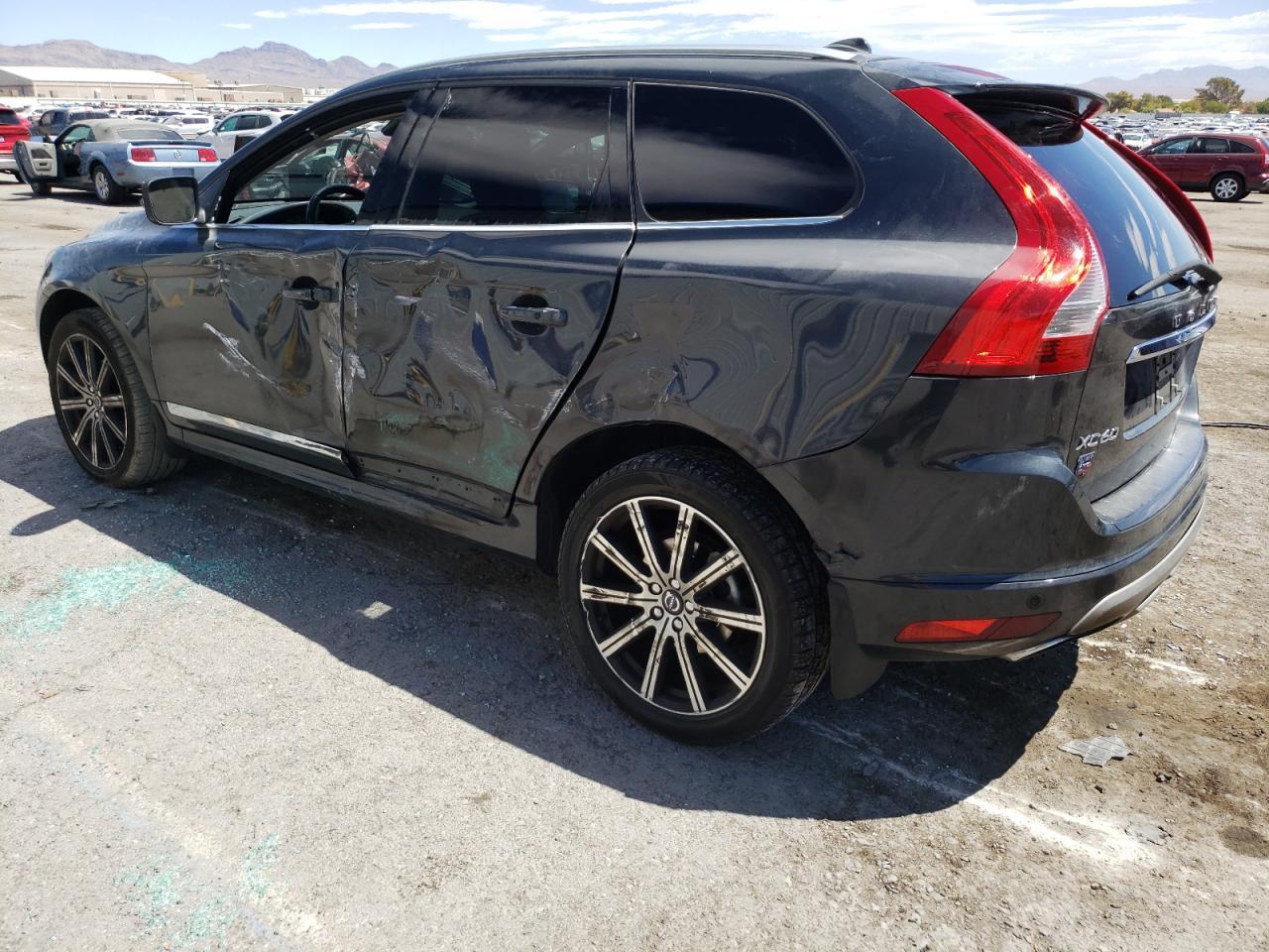 2016 Volvo Xc60 T6 Platinum - Image 2