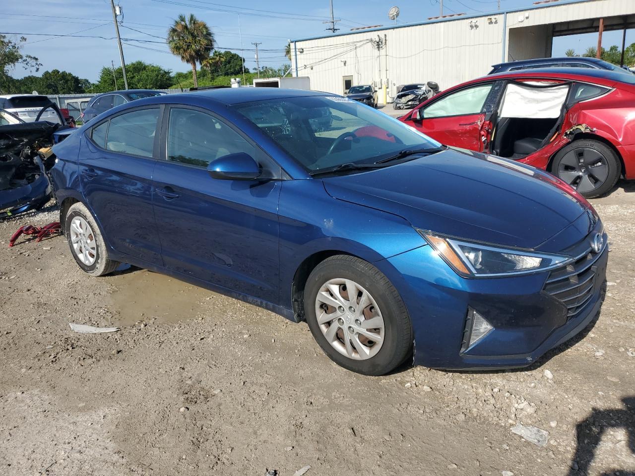 2019 Hyundai Elantra Se - Image 4