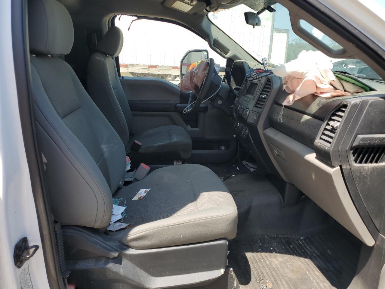 2017 Ford F550 Super Duty - Фото 5