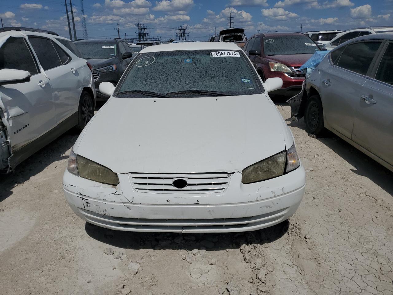 1999 Toyota Camry Le - Фото 5