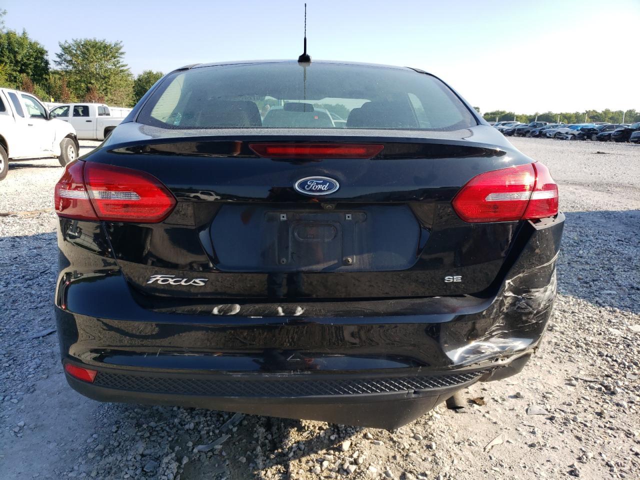 2016 Ford Focus Se - Фото 6