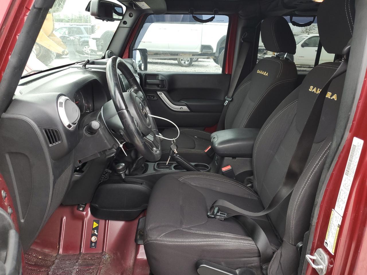 2013 Jeep Wrangler Unlimited Sahara - Image 7