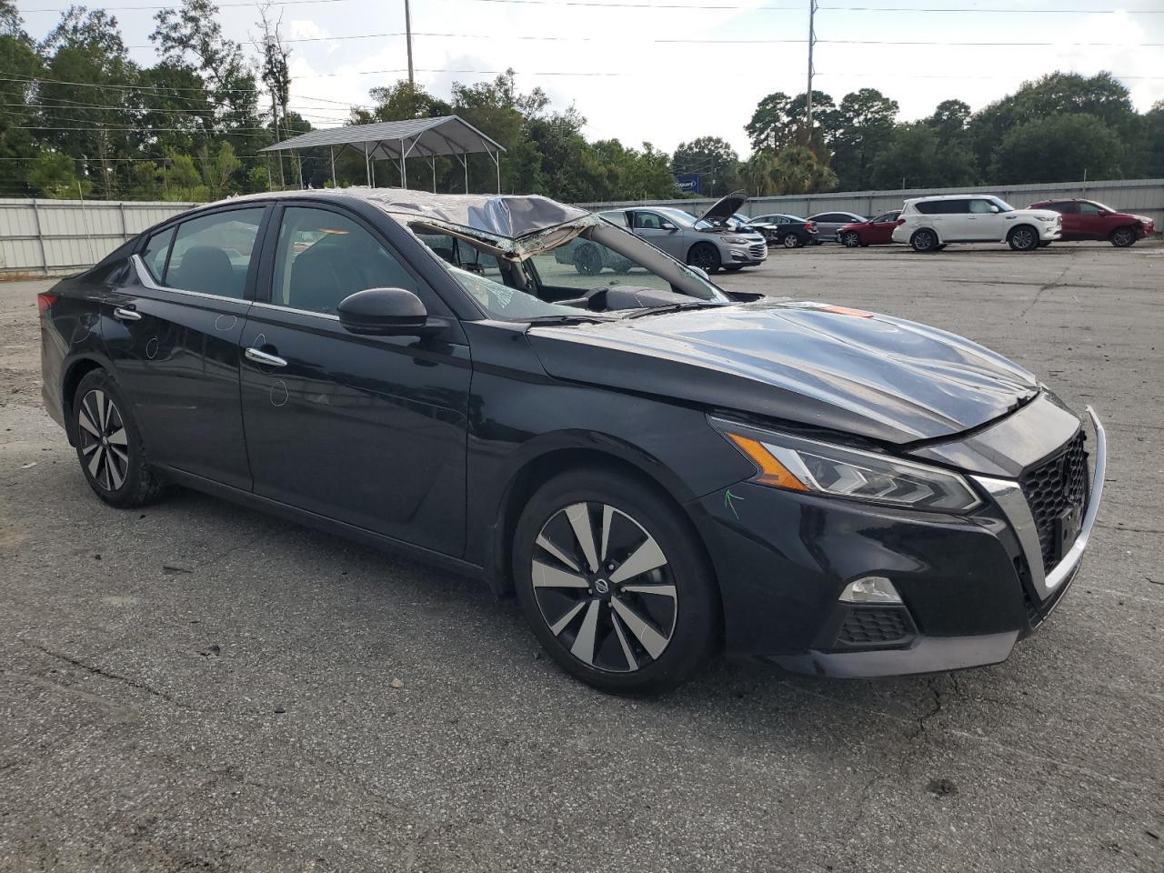 2022 Nissan Altima Sv - Image 4