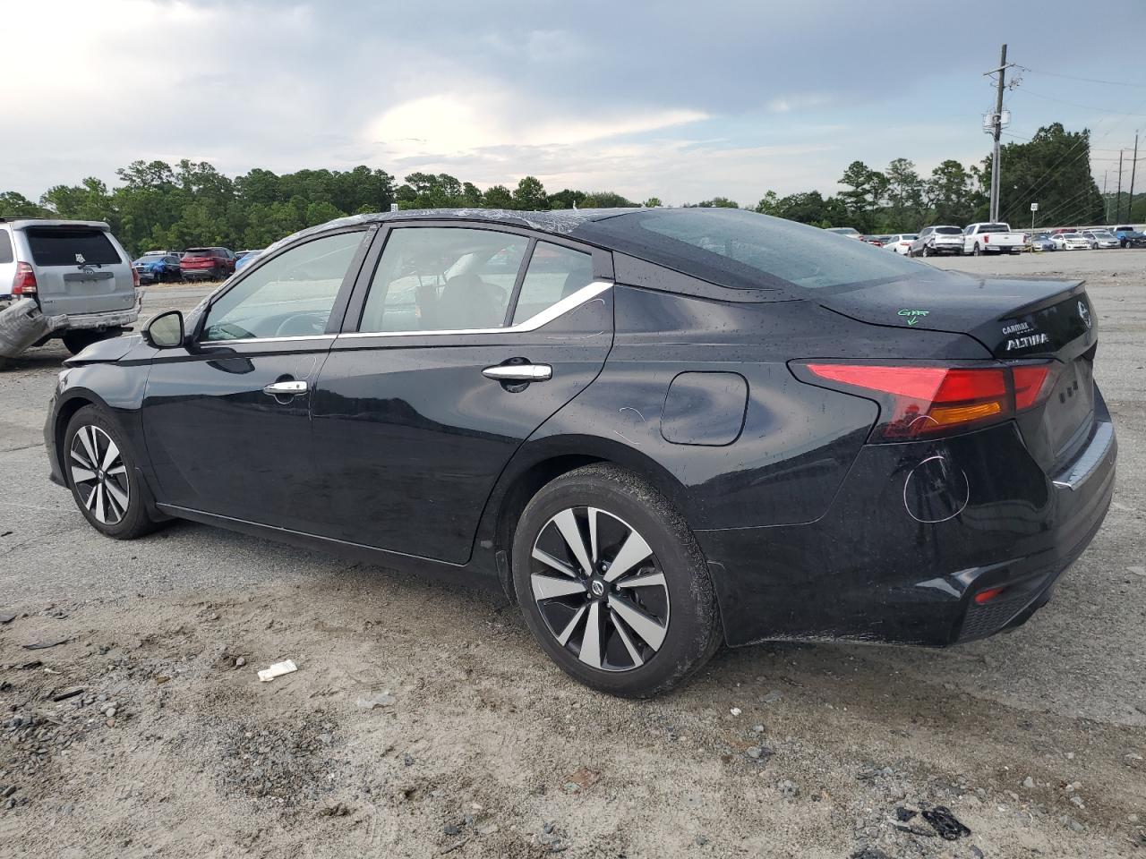 2022 Nissan Altima Sv - Image 2
