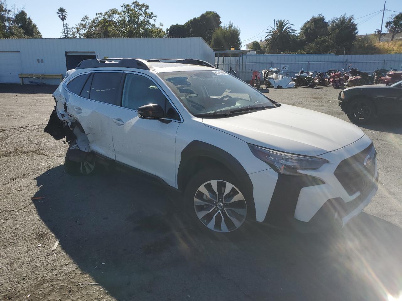2023 Subaru Outback Limited - Image 4