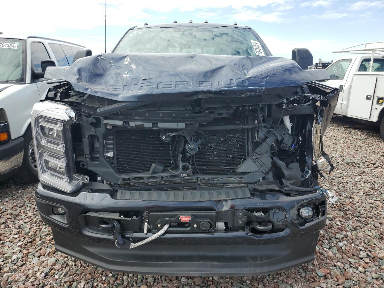 2023 Ford F250 Super Duty - Фото 5