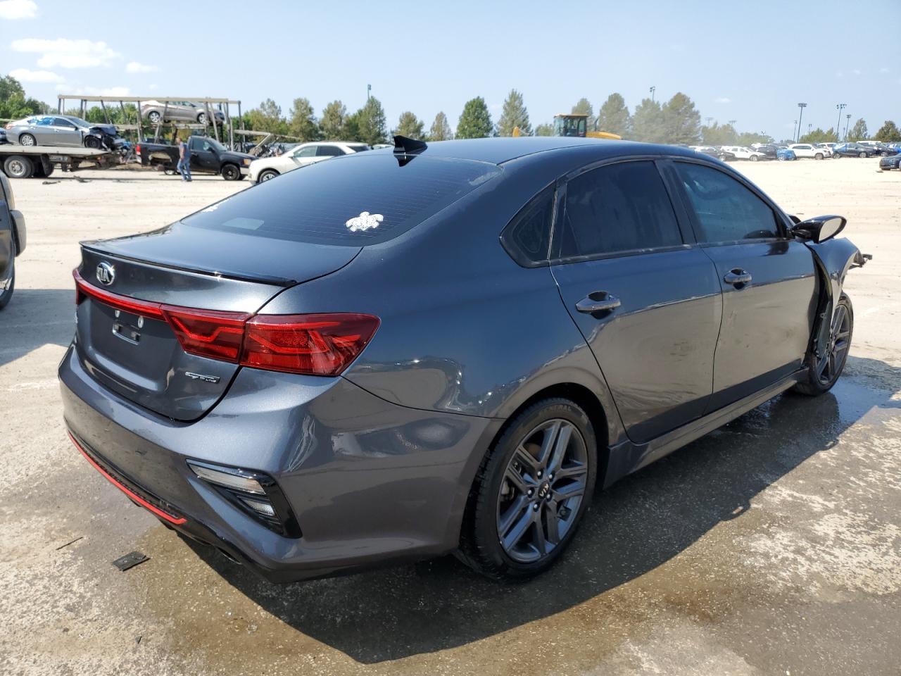 2021 Kia Forte Gt Line - Фото 3