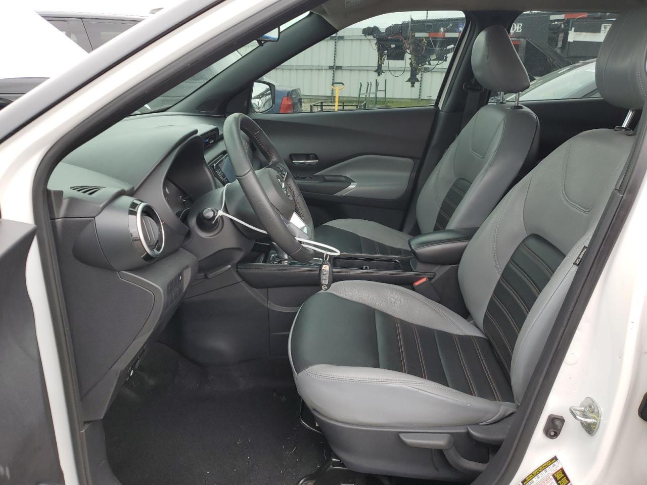 2021 Nissan Kicks Sr - Image 7