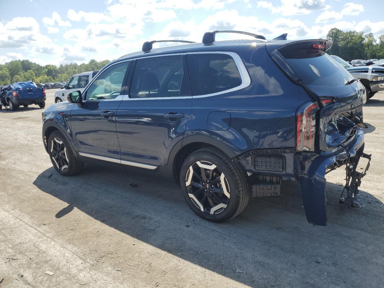 2024 Kia Telluride Ex - Image 2