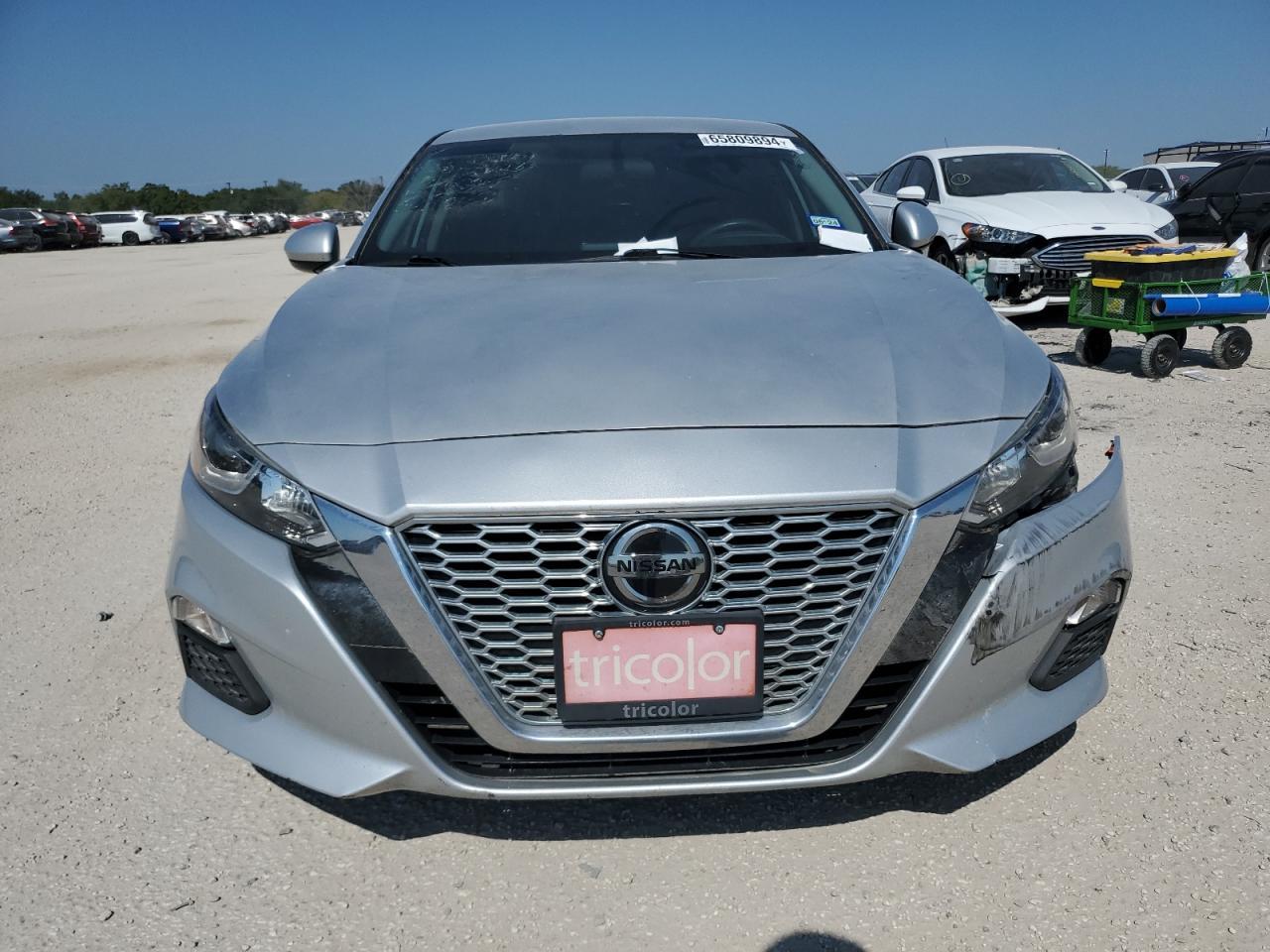 2019 Nissan Altima S - Фото 5