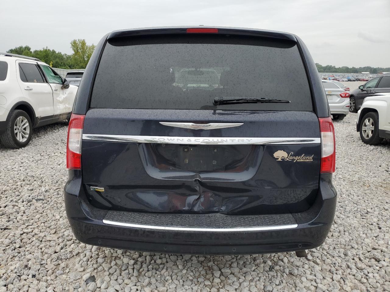 2011 Chrysler Town & Country Touring - Фото 6