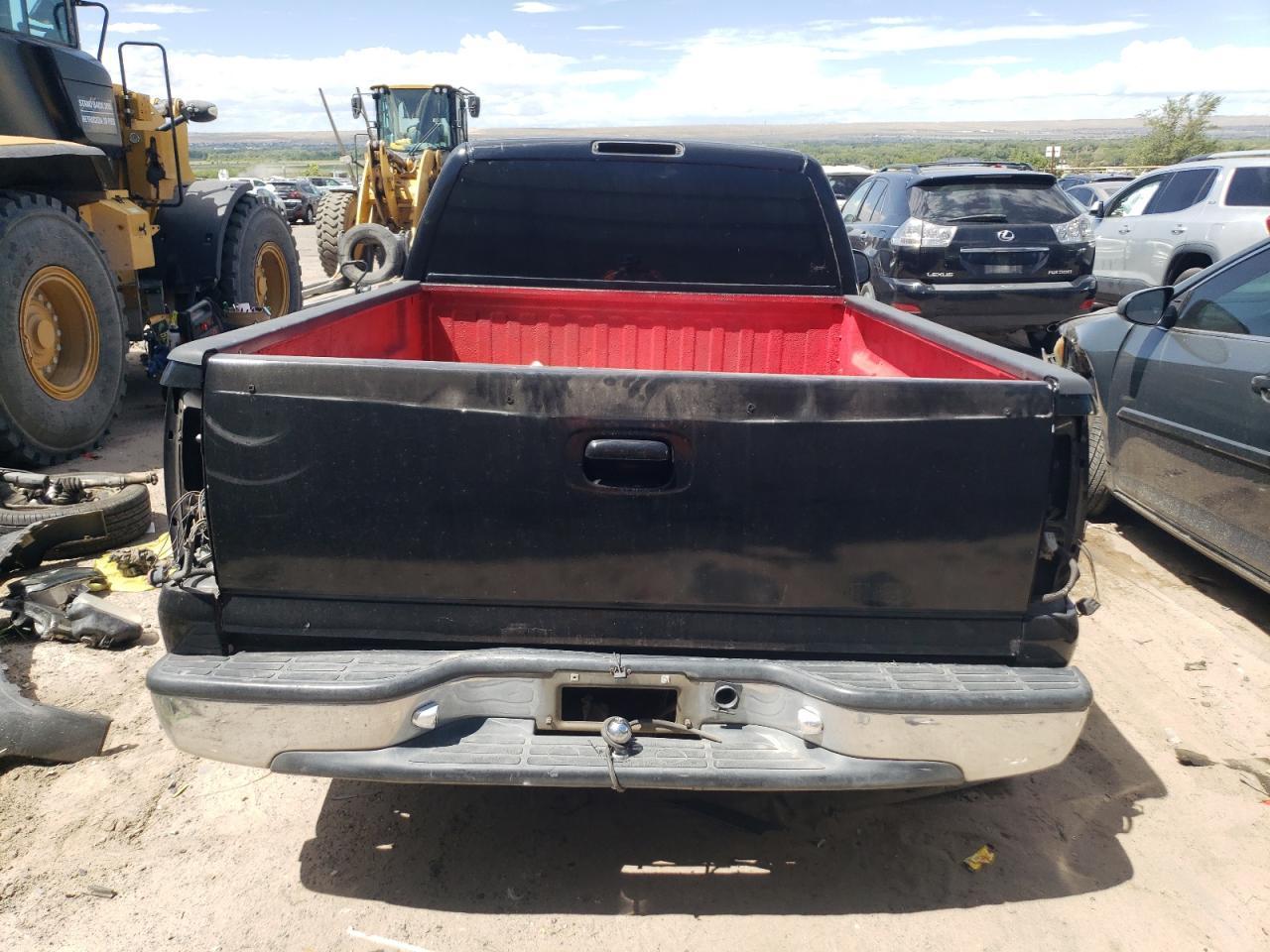 2000 Chevrolet Silverado C1500 - Image 6