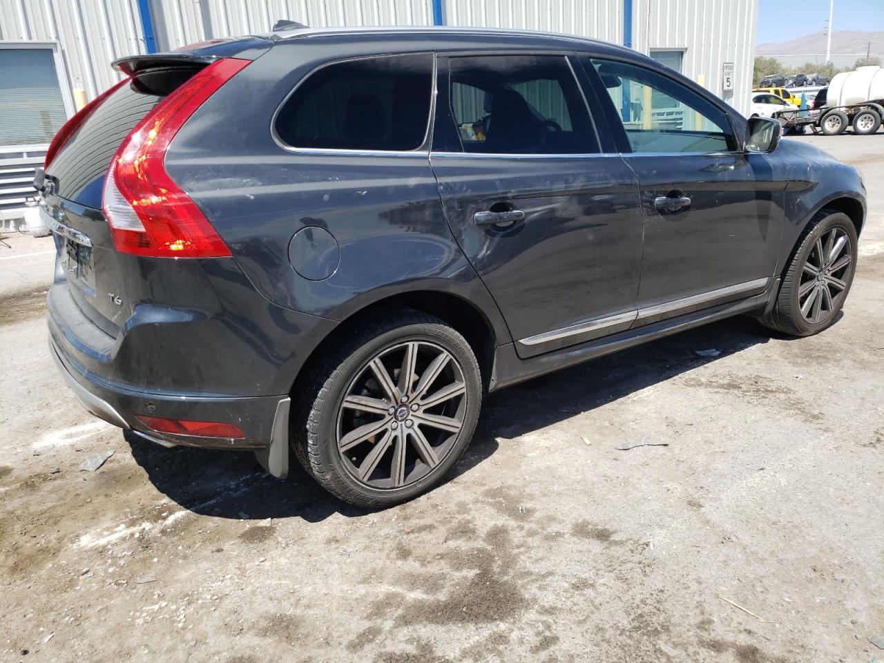 2016 Volvo Xc60 T6 Platinum - Image 3