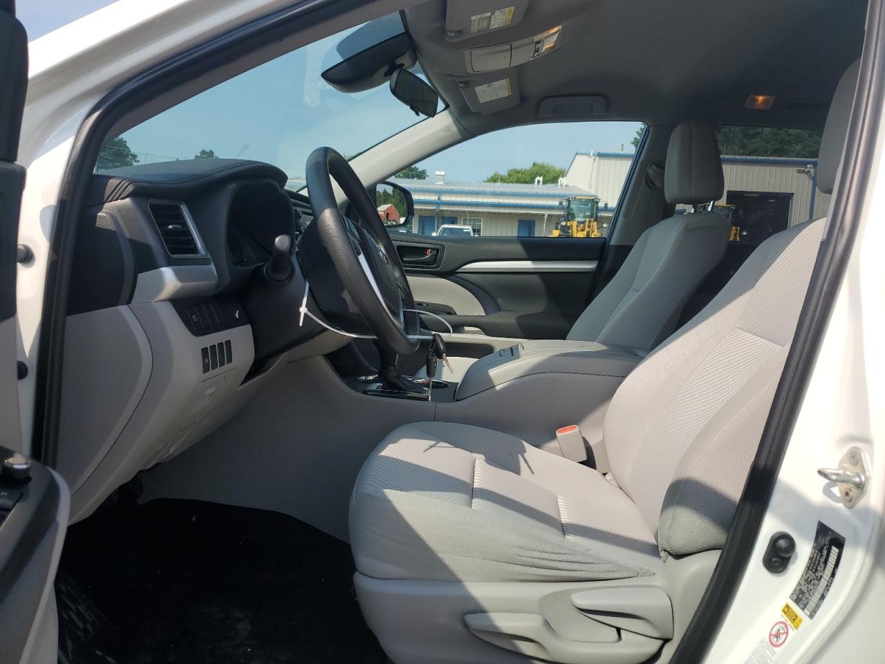 2019 Toyota Highlander Le - Фото 7
