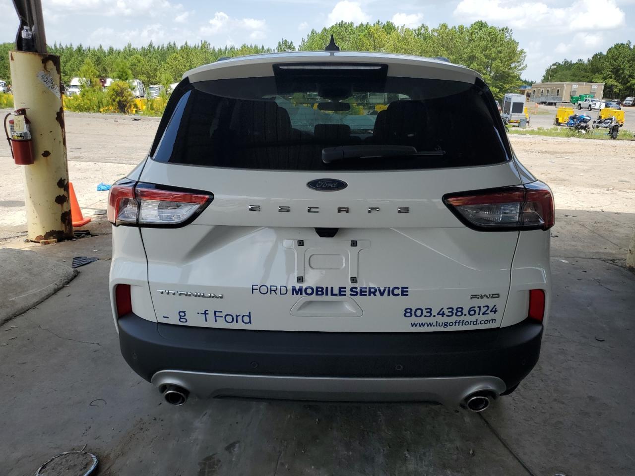 2022 Ford Escape Titanium - Image 6