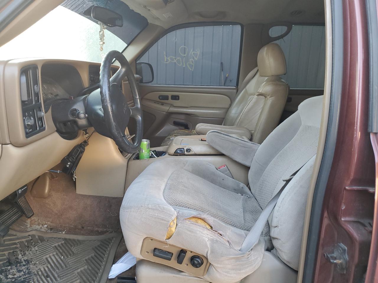 2000 Chevrolet Suburban C1500 - Image 7