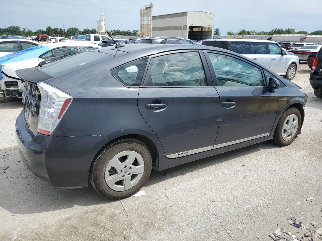 2010 Toyota Prius - Image 3