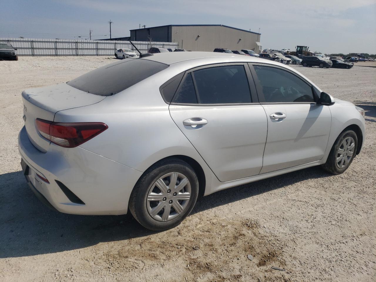 2022 Kia Rio Lx - Image 3