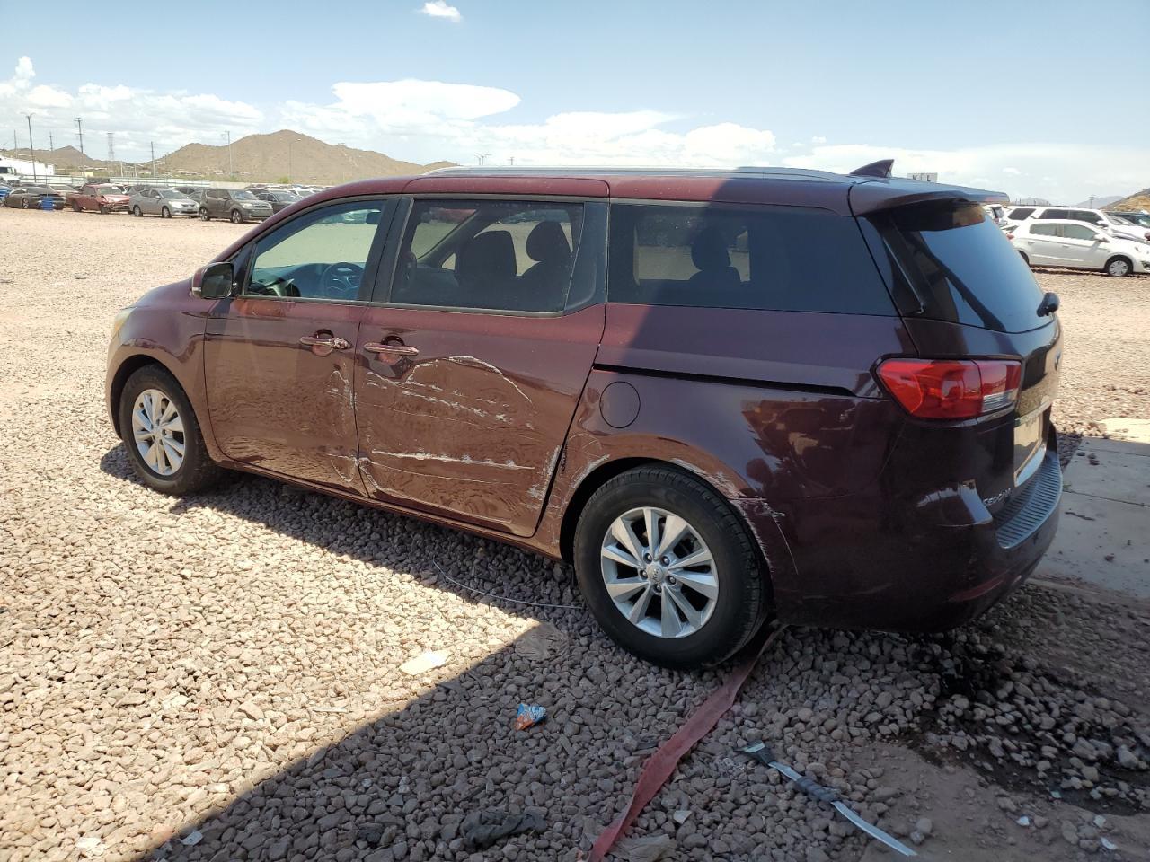 2015 Kia Sedona Lx - Image 2