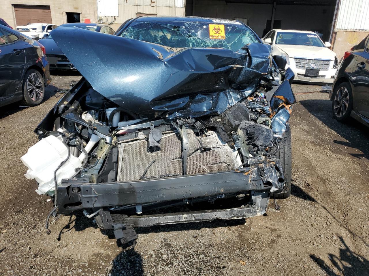 2017 Toyota Camry Le - Image 5