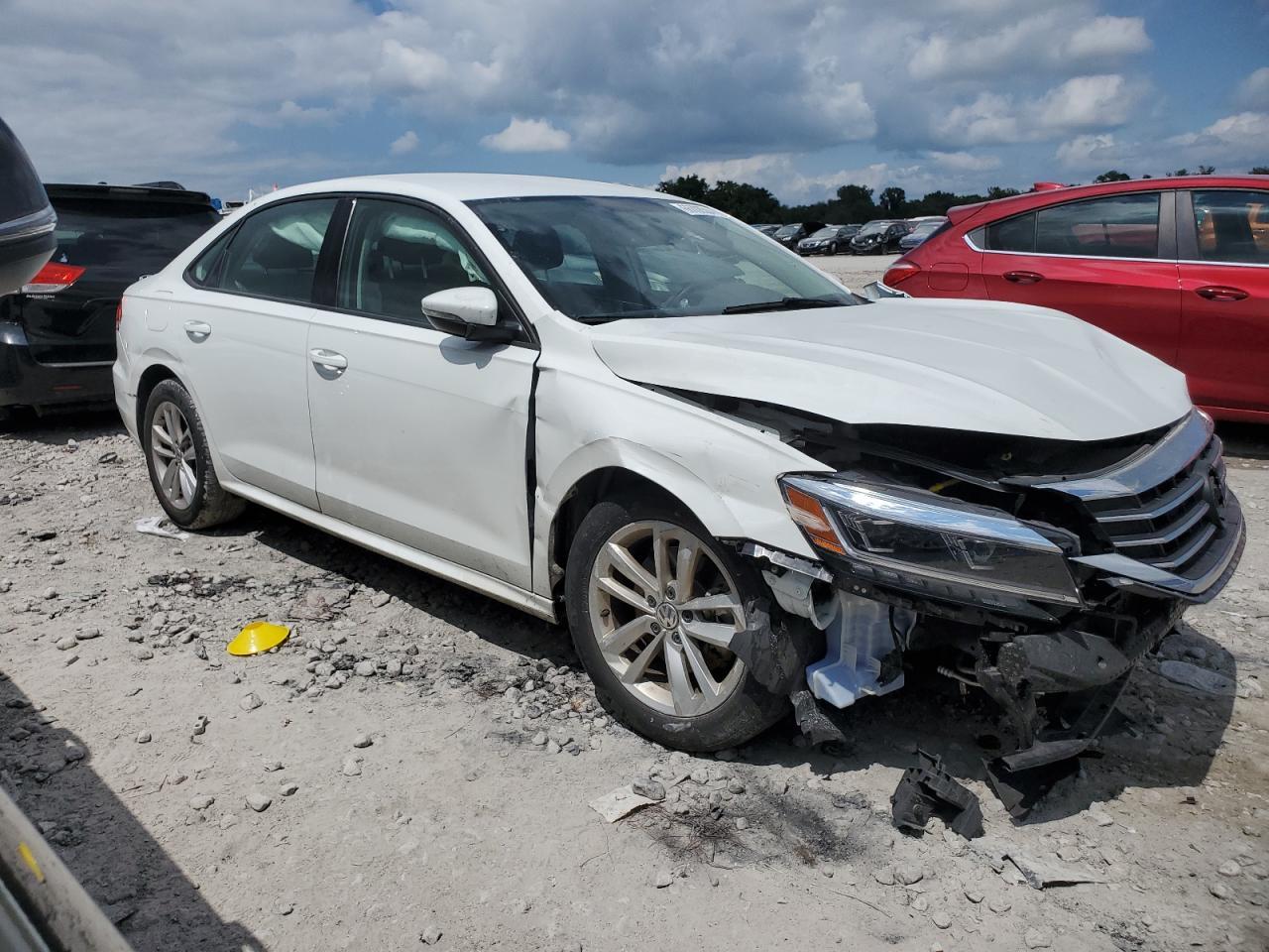 2021 Volkswagen Passat S - Фото 4