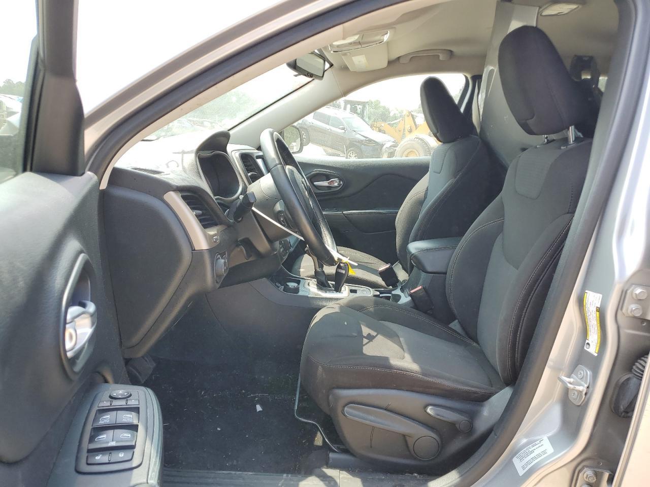2015 Jeep Cherokee Latitude - Фото 7