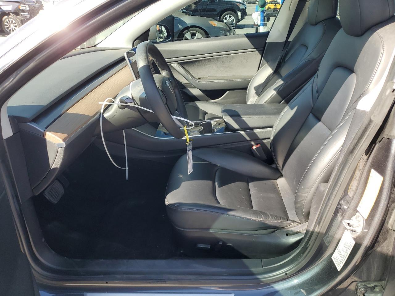 2020 Tesla Model 3 - Image 7