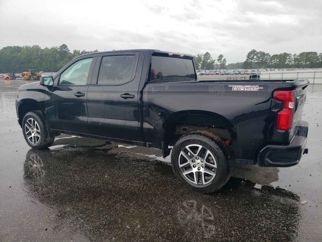 2020 Chevrolet Silverado K1500 Trail Boss Custom - Image 2