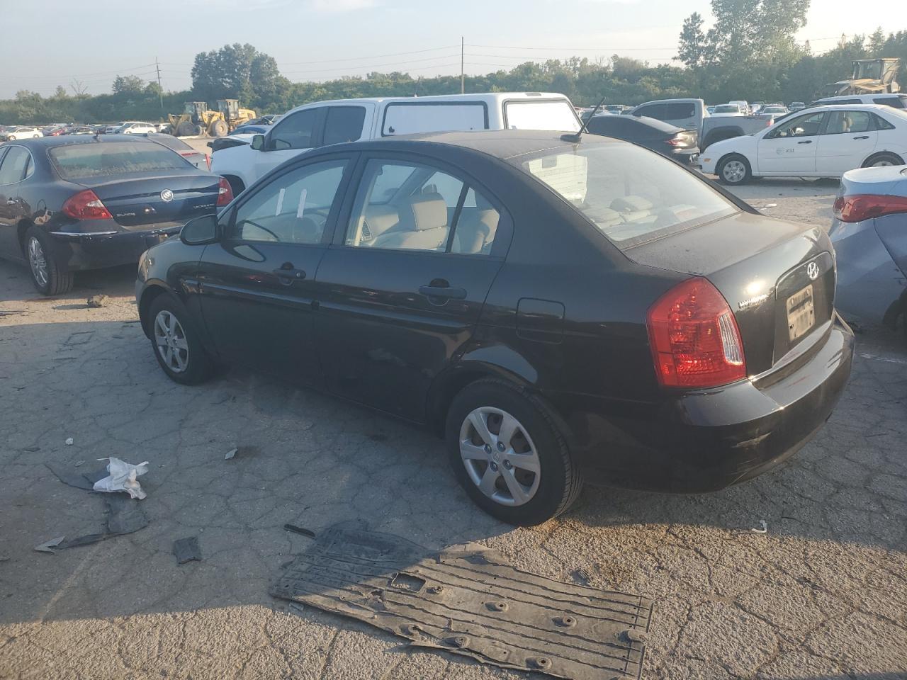 2009 Hyundai Accent Gls - Фото 2
