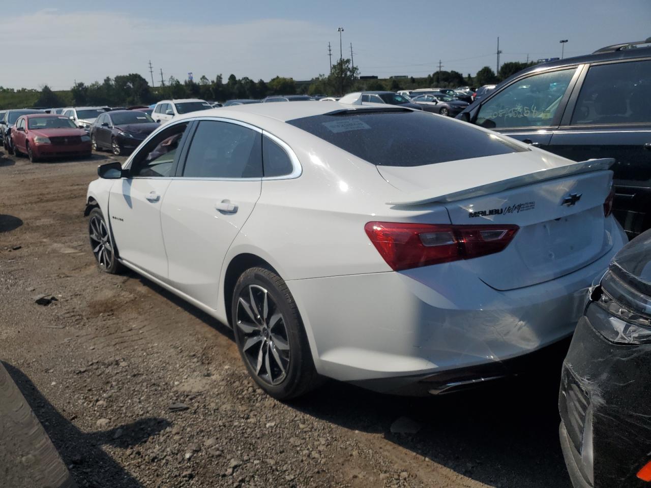 2020 Chevrolet Malibu Rs - Image 2