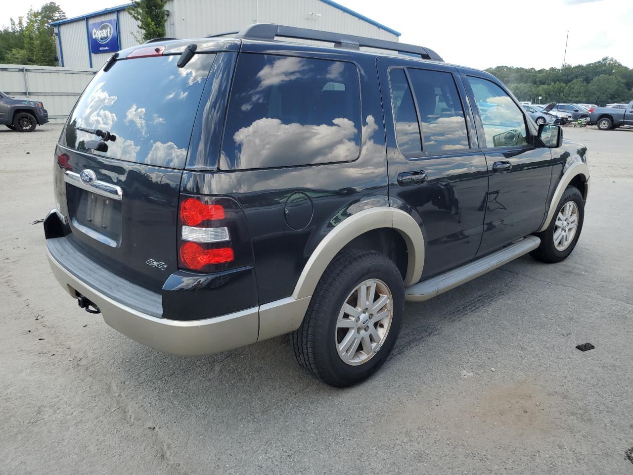 2010 Ford Explorer Eddie Bauer - Фото 3