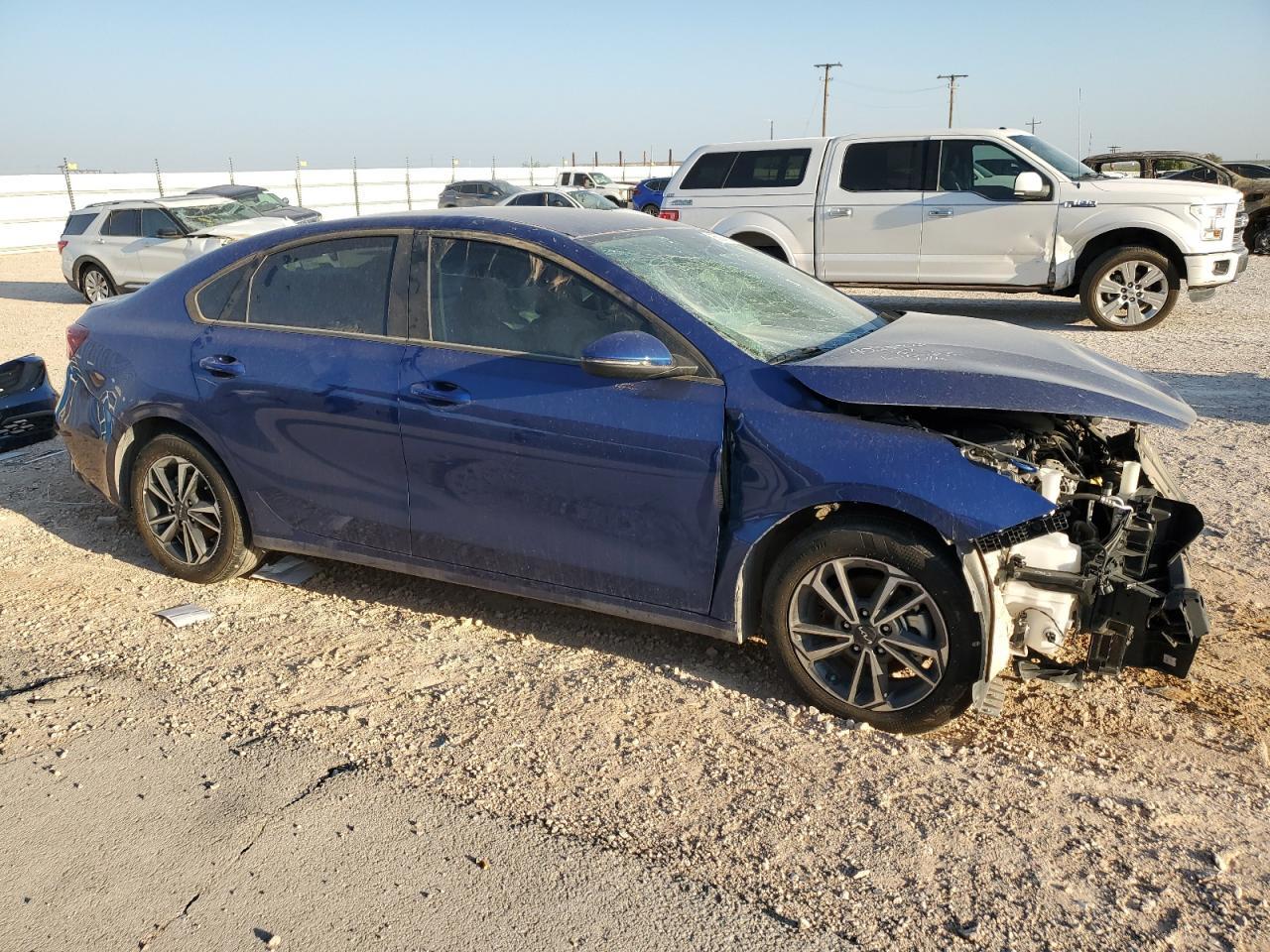 2023 Kia Forte Lx - Фото 4