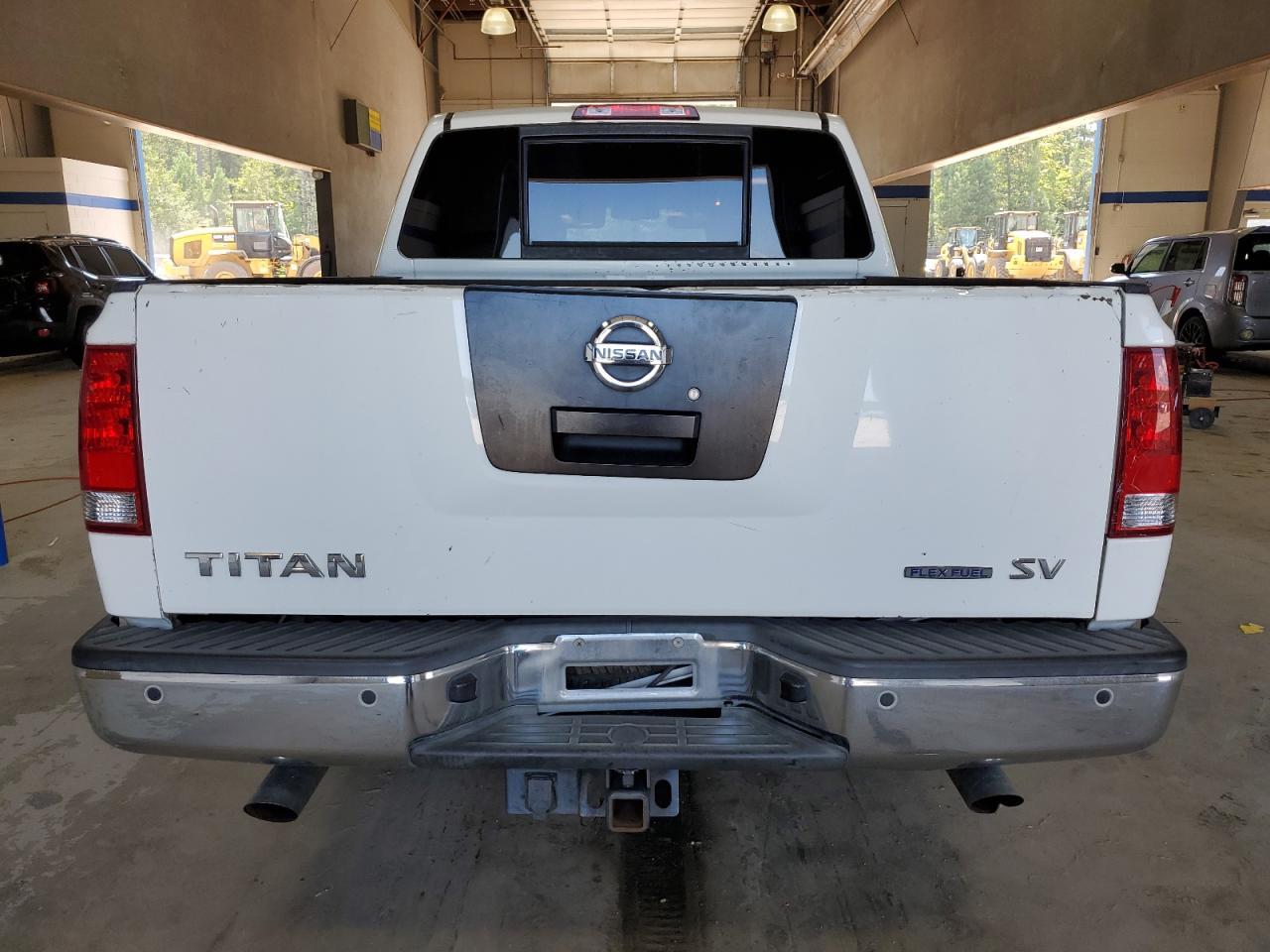 2012 Nissan Titan S - Фото 6
