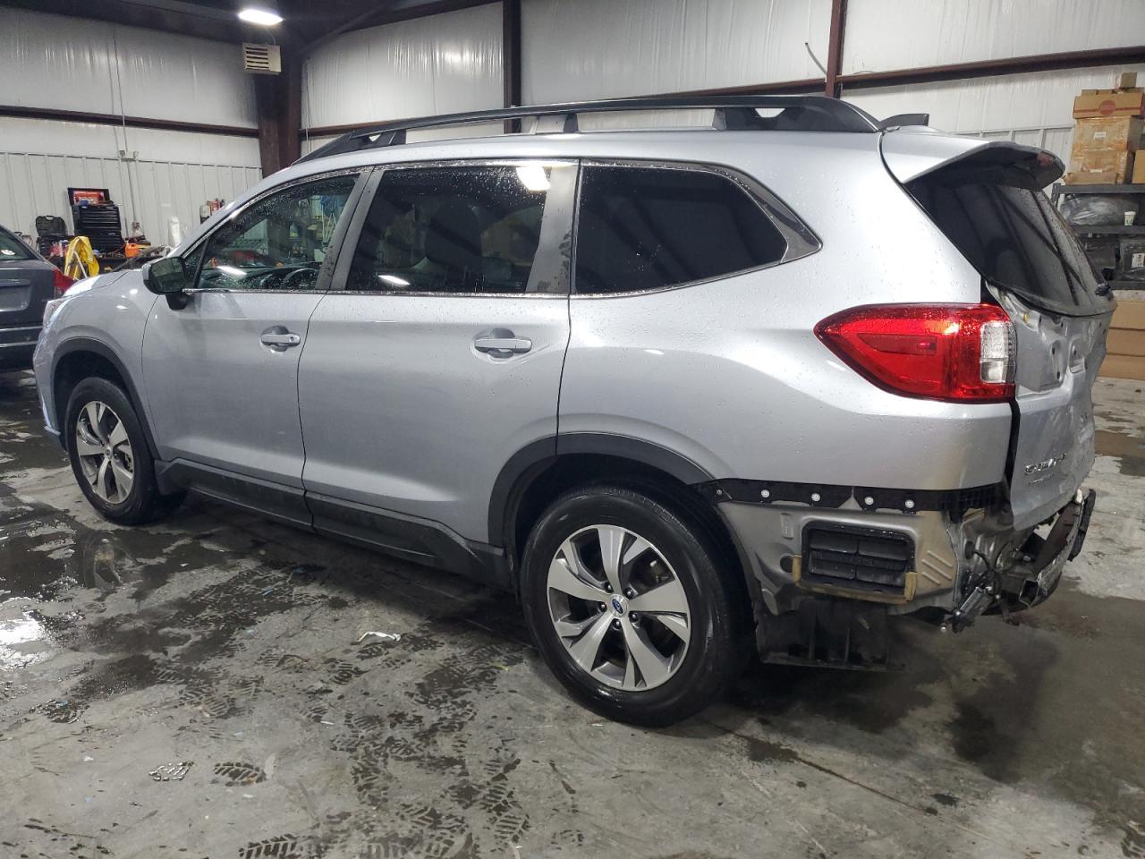 2021 Subaru Ascent Premium - Фото 2