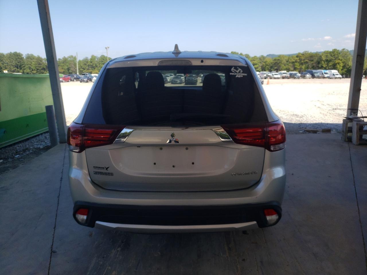 2018 Mitsubishi Outlander Se - Фото 6