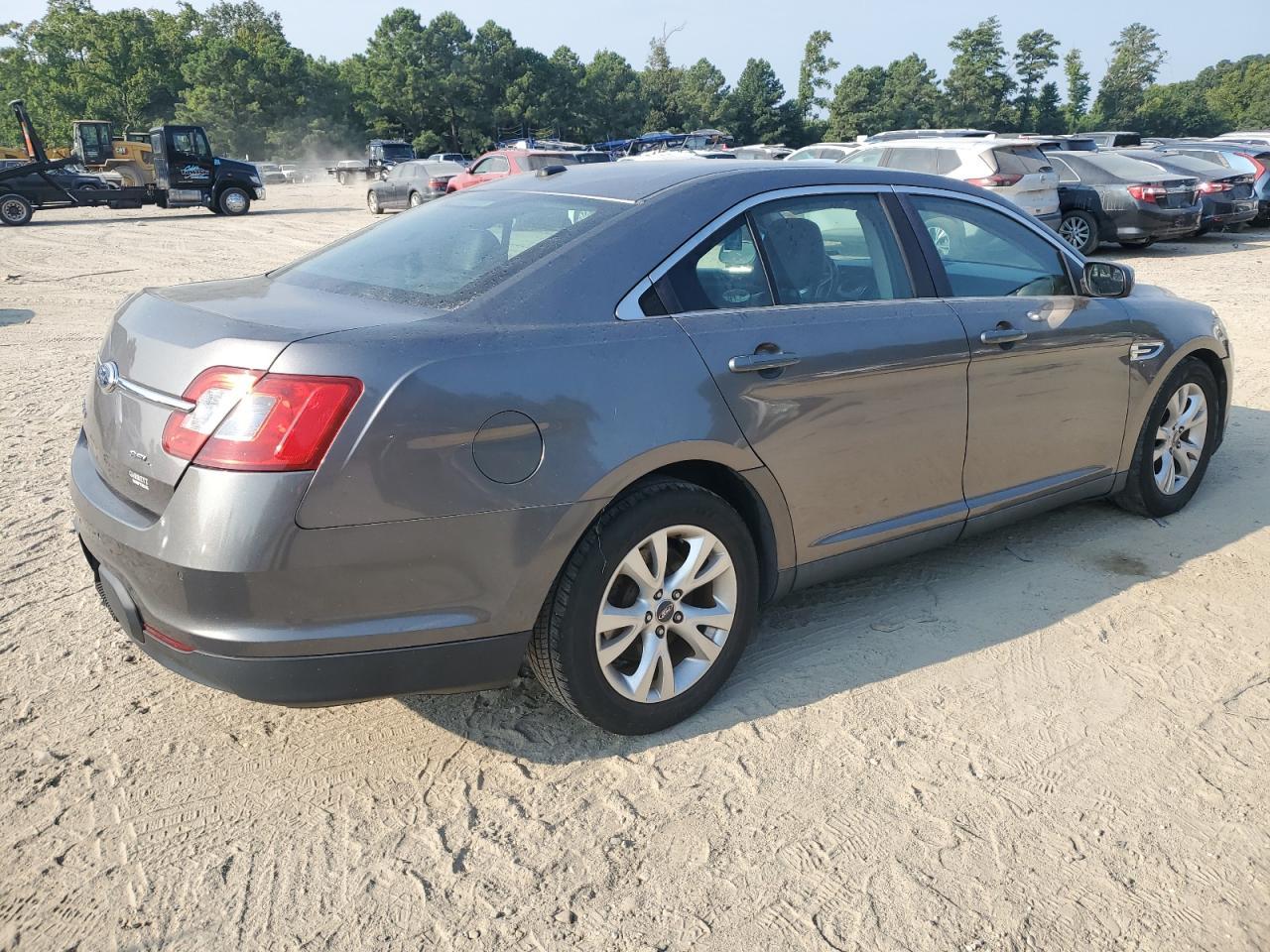 2012 Ford Taurus Sel - Image 3
