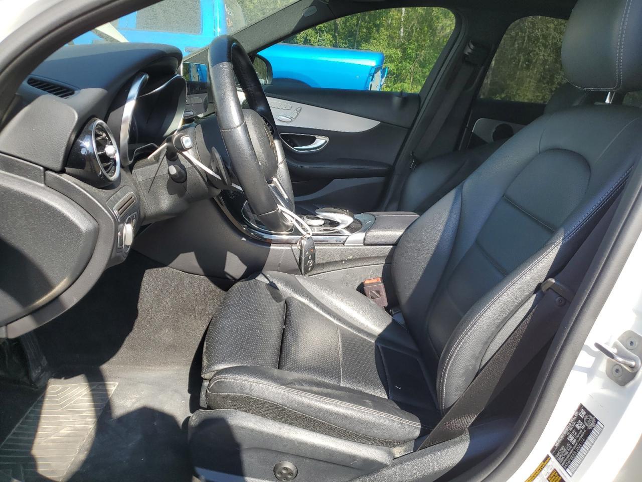 2020 Mercedes-Benz C 300 4Matic - Image 7