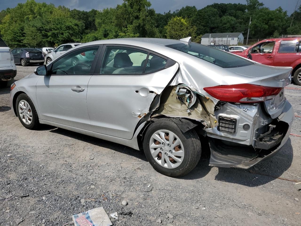 2017 Hyundai Elantra Se - Фото 2