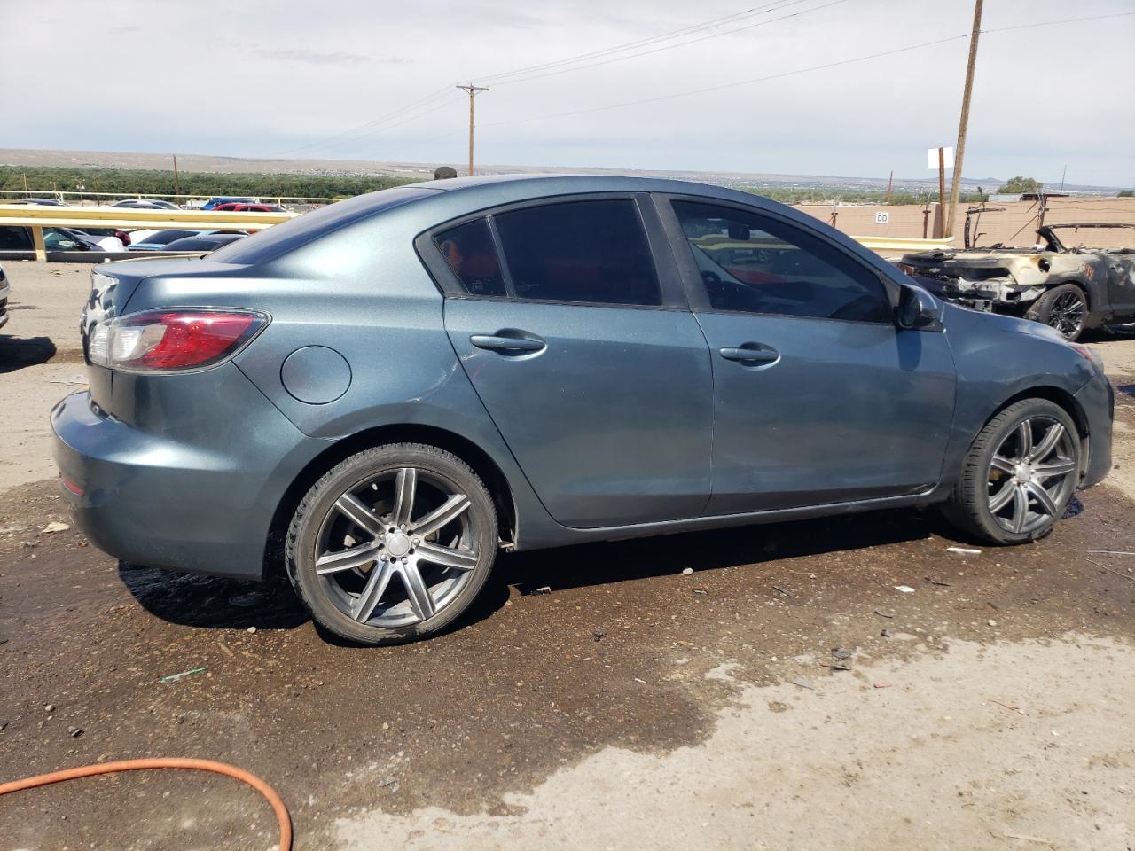 2012 Mazda 3 I - Image 3