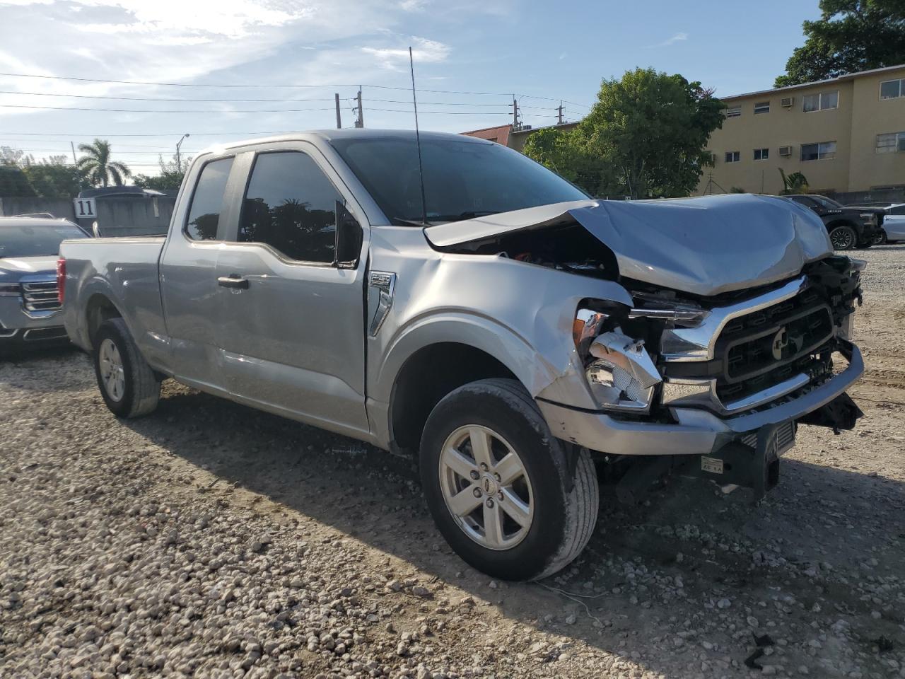 2022 Ford F150 Super Cab - Image 4