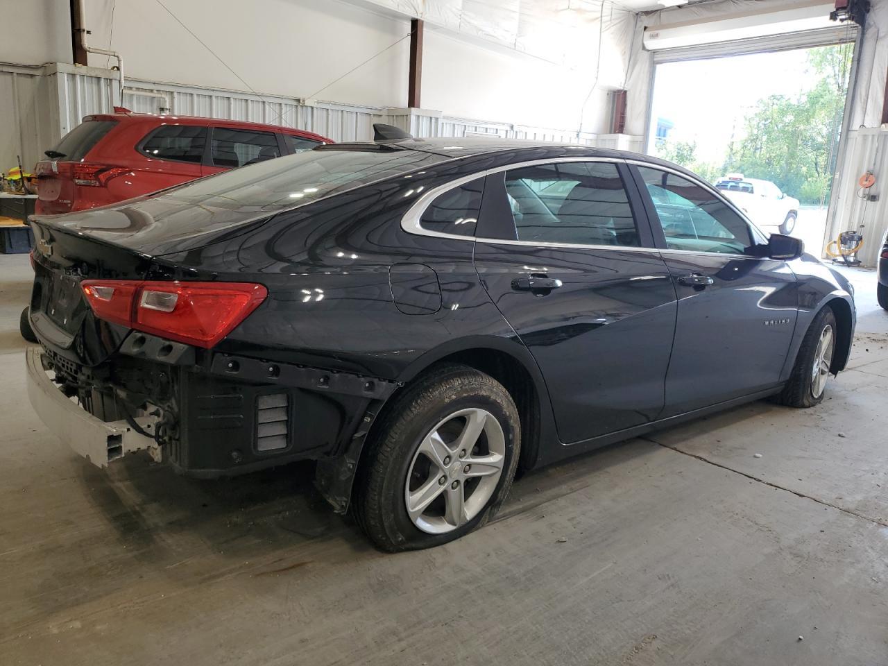 2019 Chevrolet Malibu Ls - Фото 3