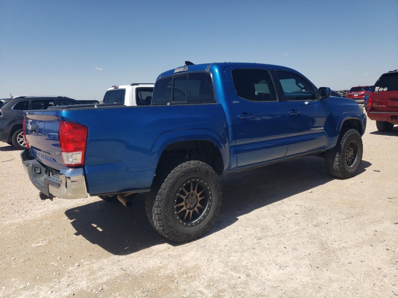 2016 Toyota Tacoma Double Cab - Фото 3